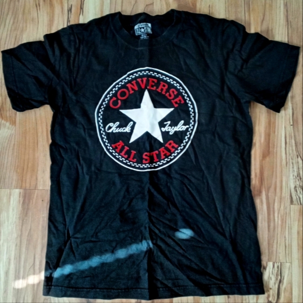 Converse tshirt